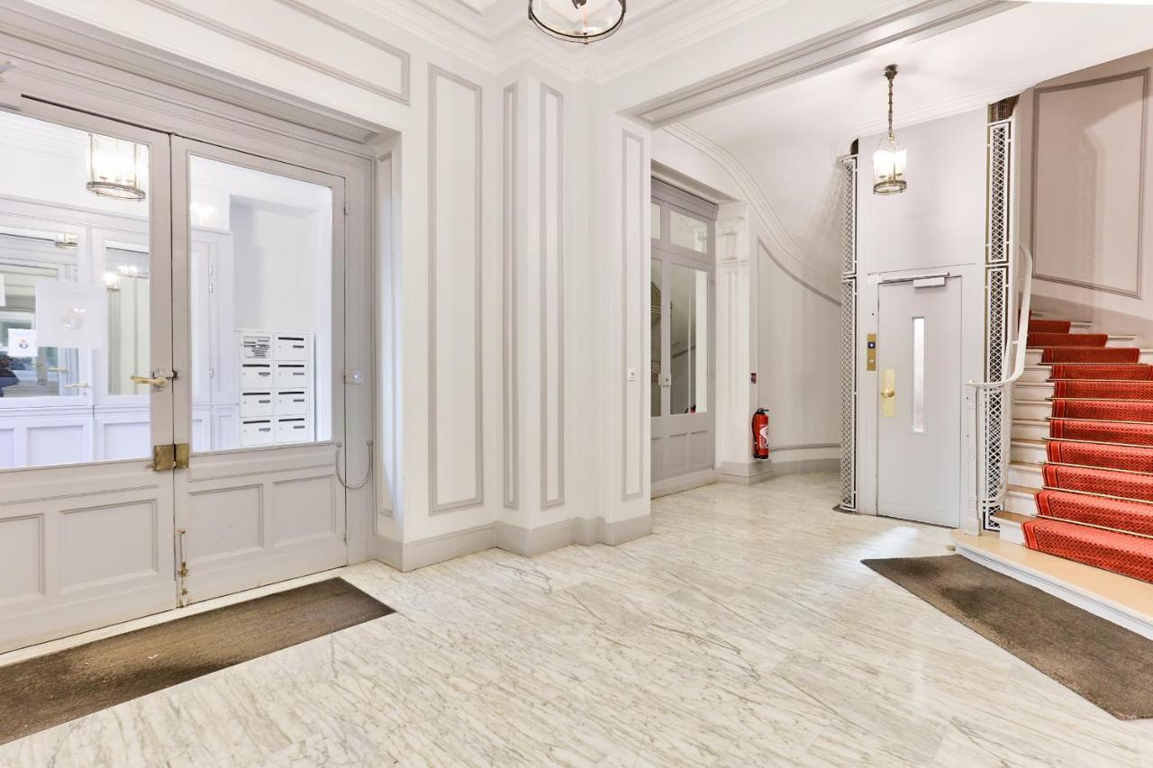 Appartement 140M2 Proche Des Champs Elysees Paris Exteriör bild